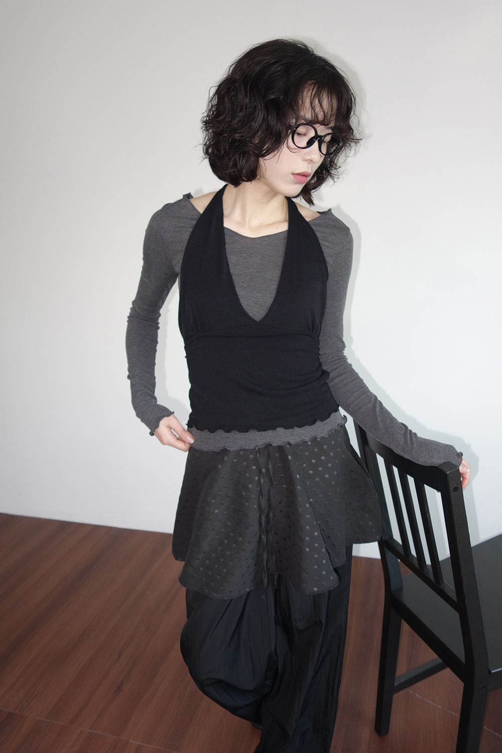 긴팔 티셔츠 모델 착용 이미지-S3L2