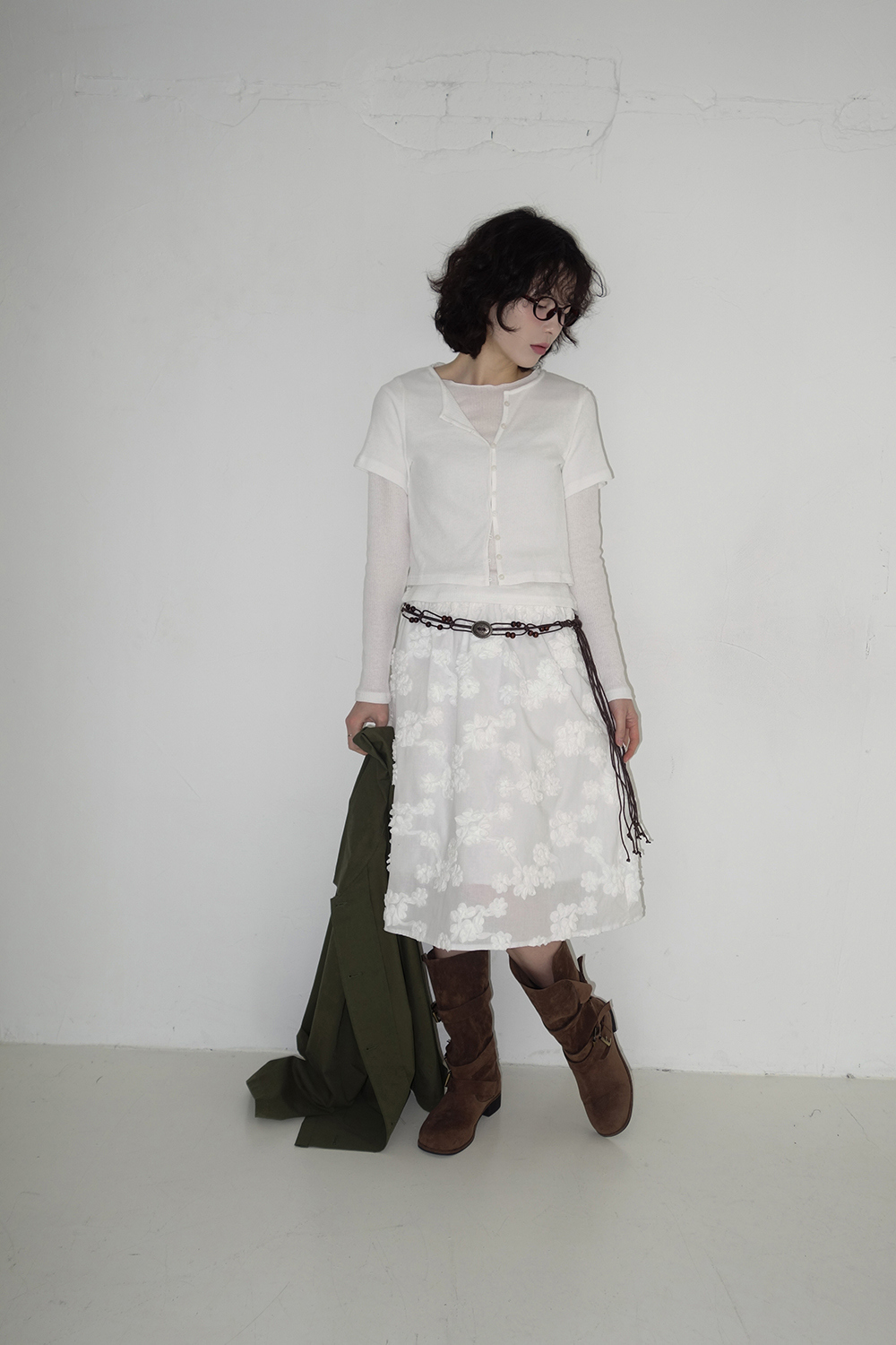 드레스 모델 착용 이미지-S2L17