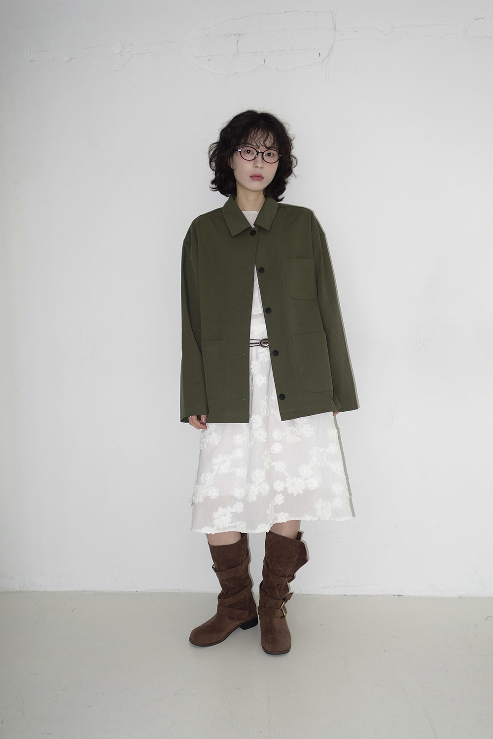 드레스 모델 착용 이미지-S2L13