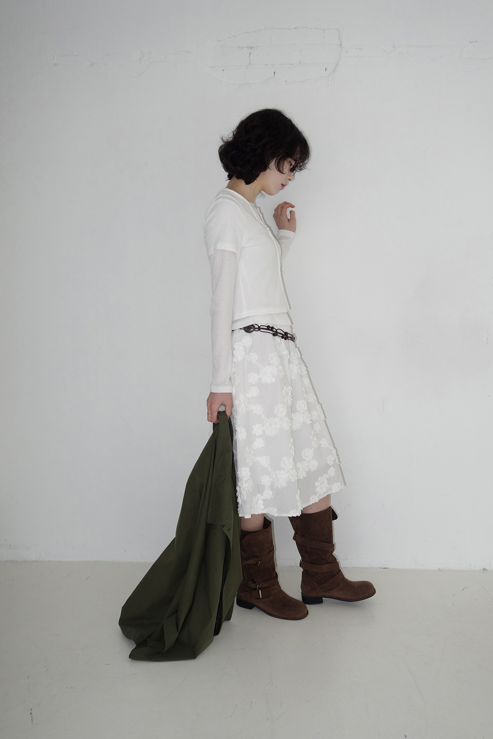 드레스 모델 착용 이미지-S2L10