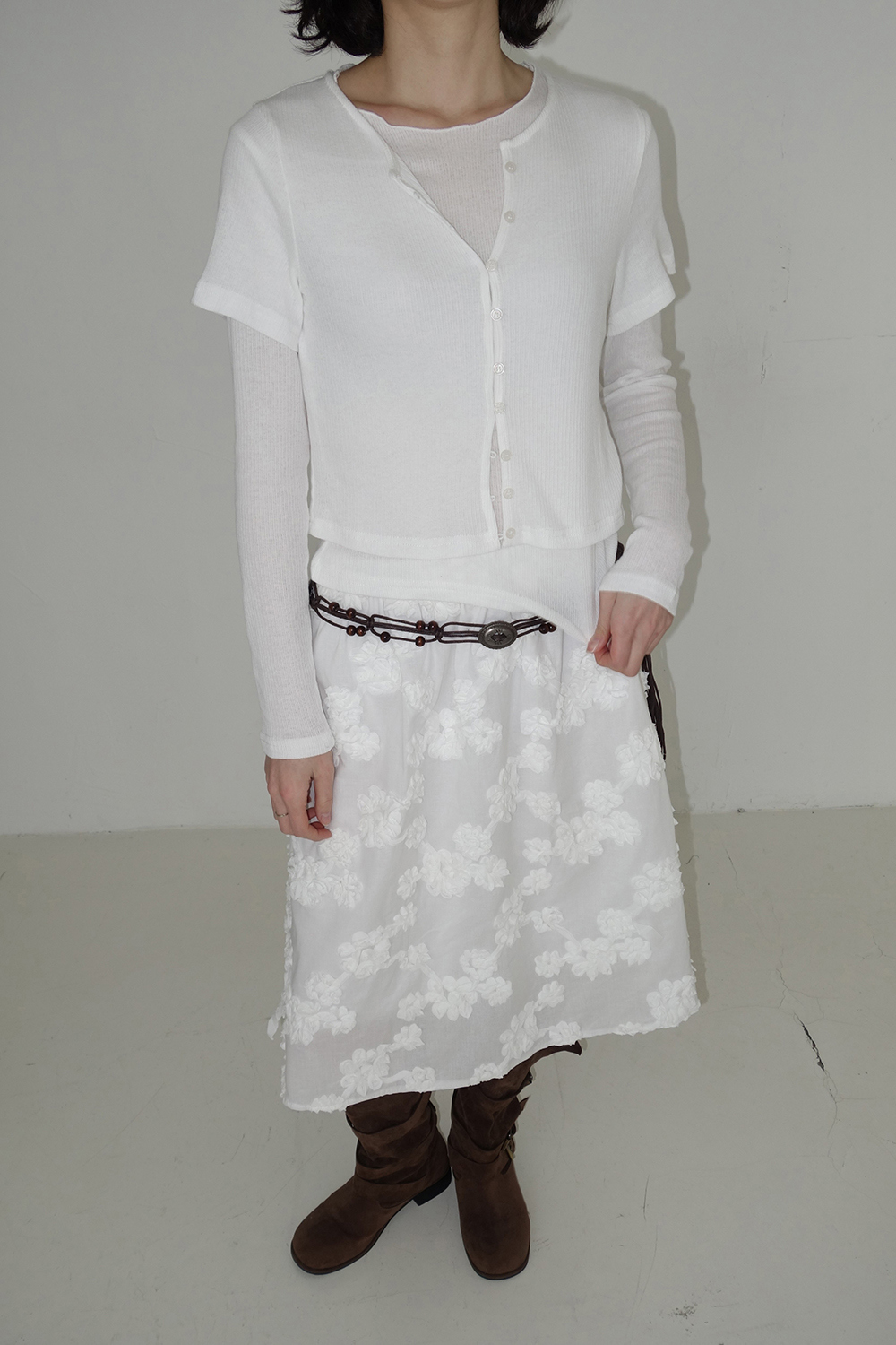 드레스 모델 착용 이미지-S2L5