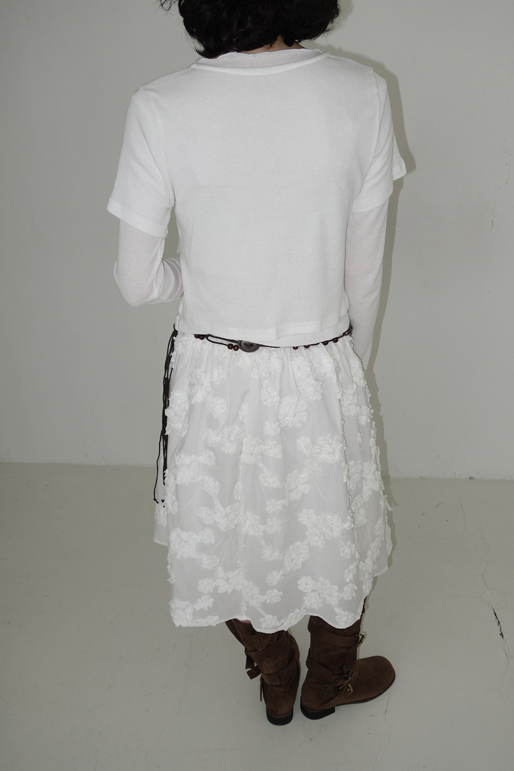 드레스 모델 착용 이미지-S2L7