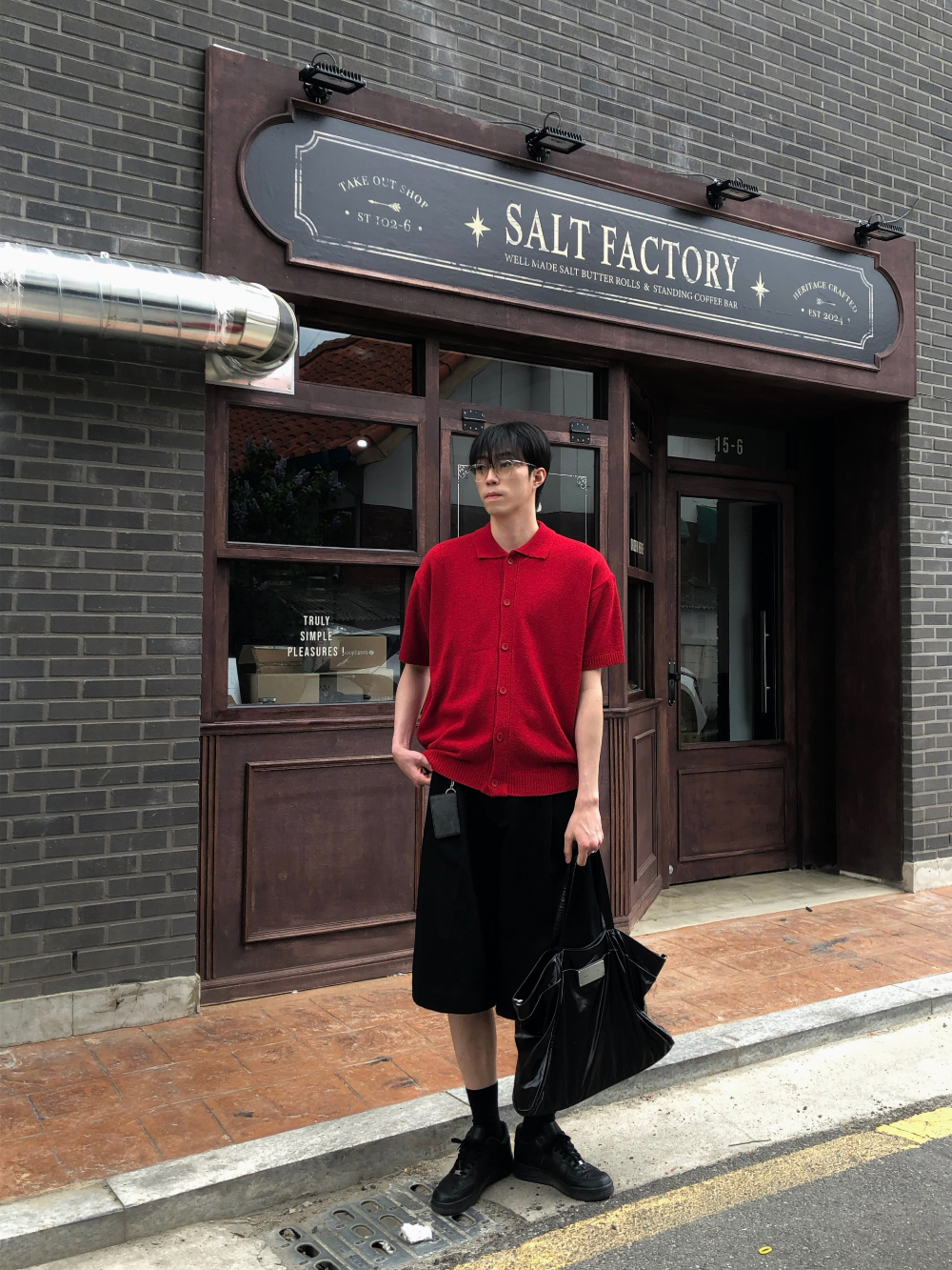 미니 스커트 모델 착용 이미지-S2L16