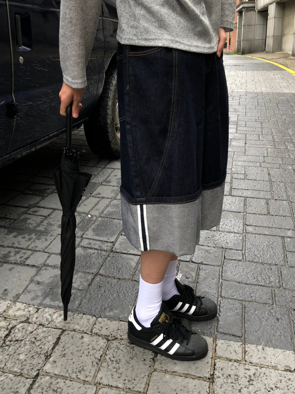 반바지 모델 착용 이미지-S2L2