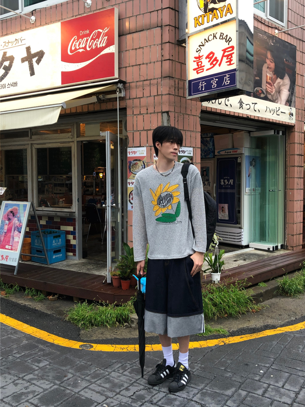 반바지 모델 착용 이미지-S2L5