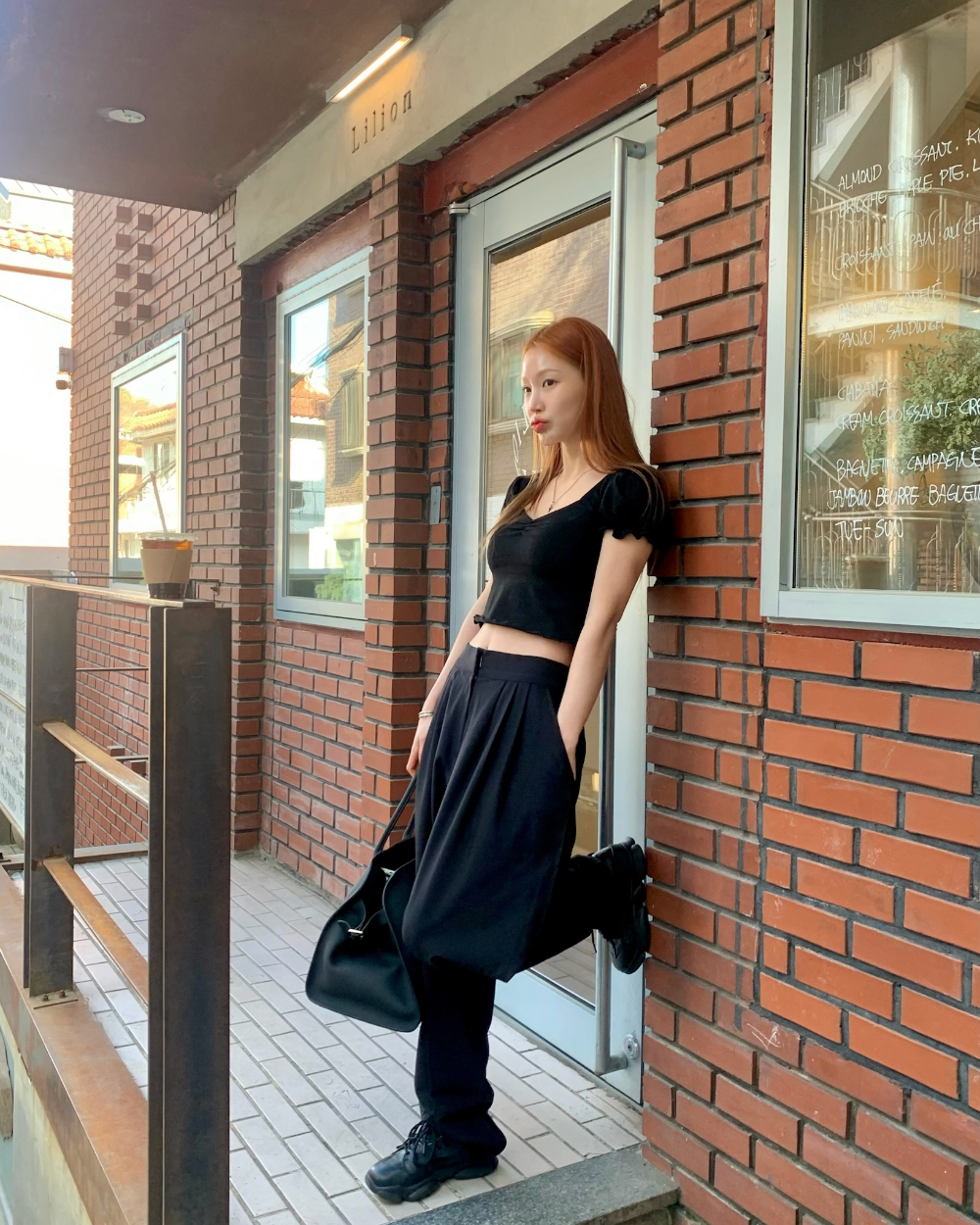 반팔 티셔츠 모델 착용 이미지-S13L2