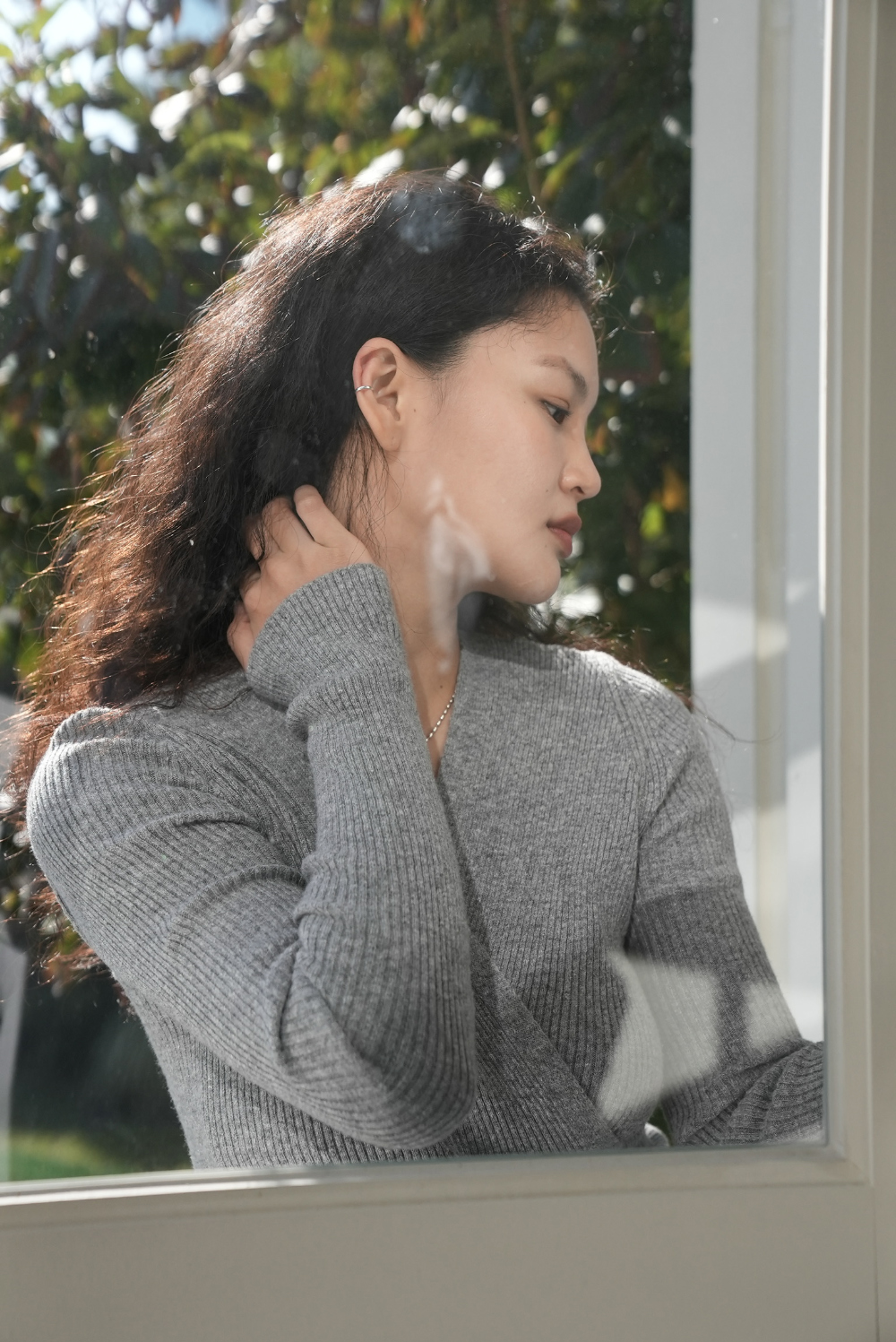 악세사리 모델 착용 이미지-S24L3