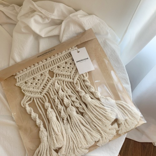Exaggerated palace symmetrical tassel Wall Hanging 浮誇宮廷對稱流蘇掛飾