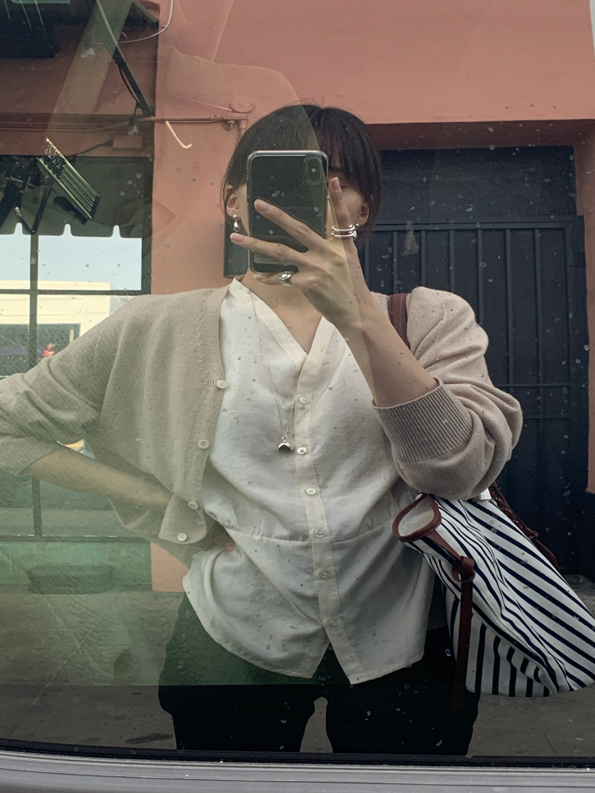 ブラウス モデル画像-S4L143