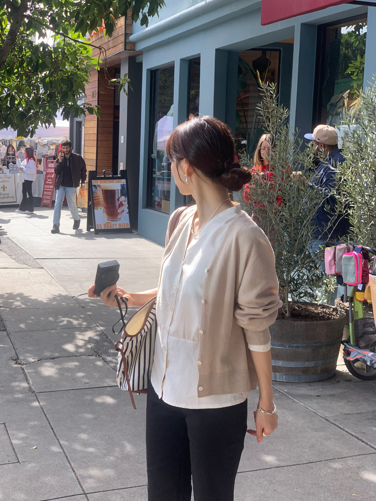 ブラウス モデル画像-S4L82