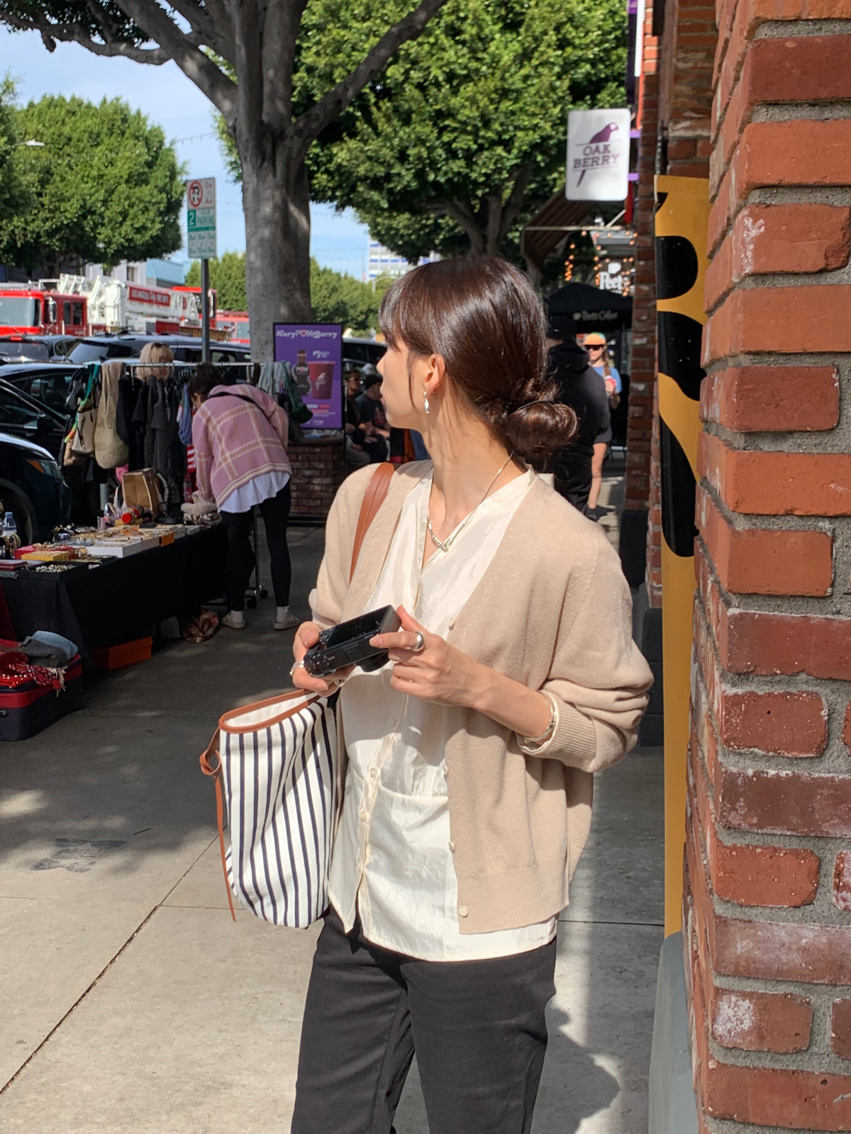 ブラウス モデル画像-S4L107