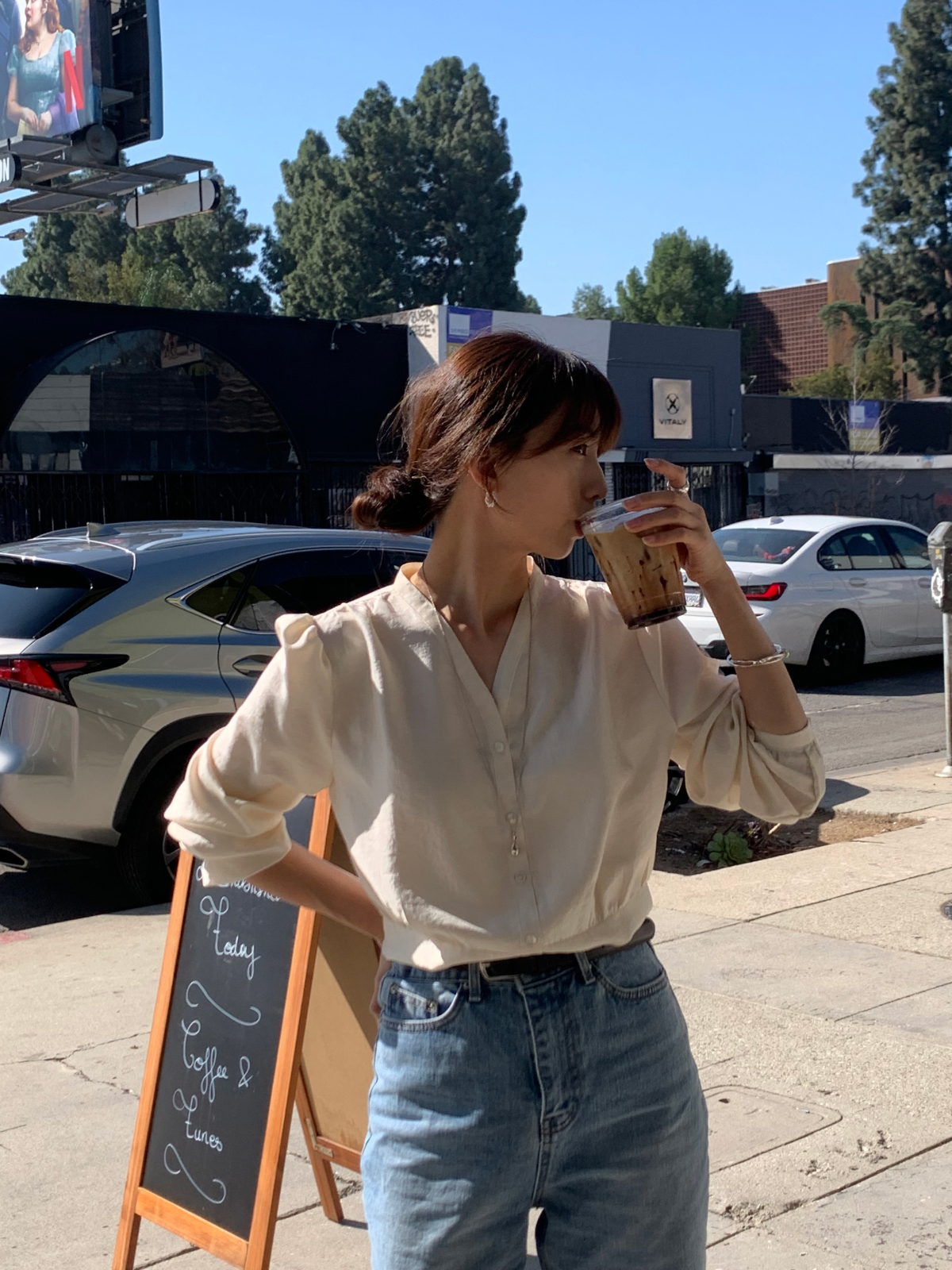 ブラウス モデル画像-S4L70