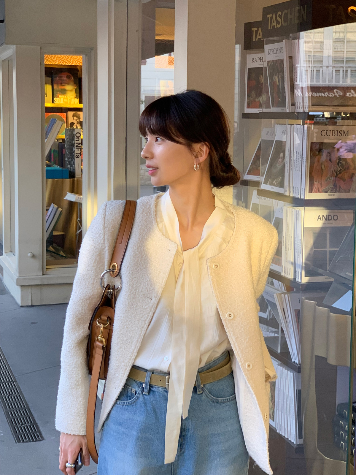 ブラウス モデル画像-S4L2