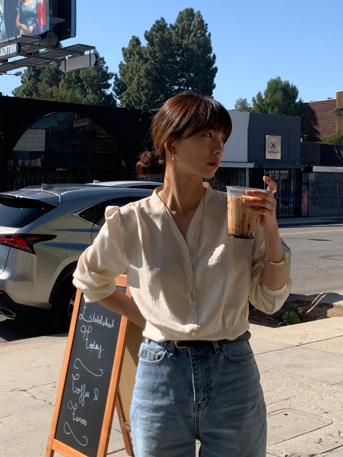 ブラウス モデル画像-S4L72