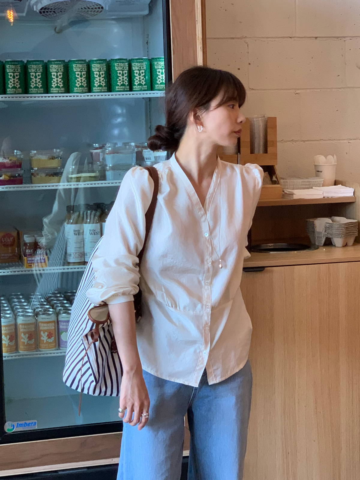 ブラウス モデル画像-S4L33