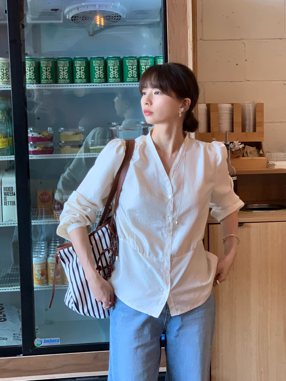 ブラウス モデル画像-S4L26