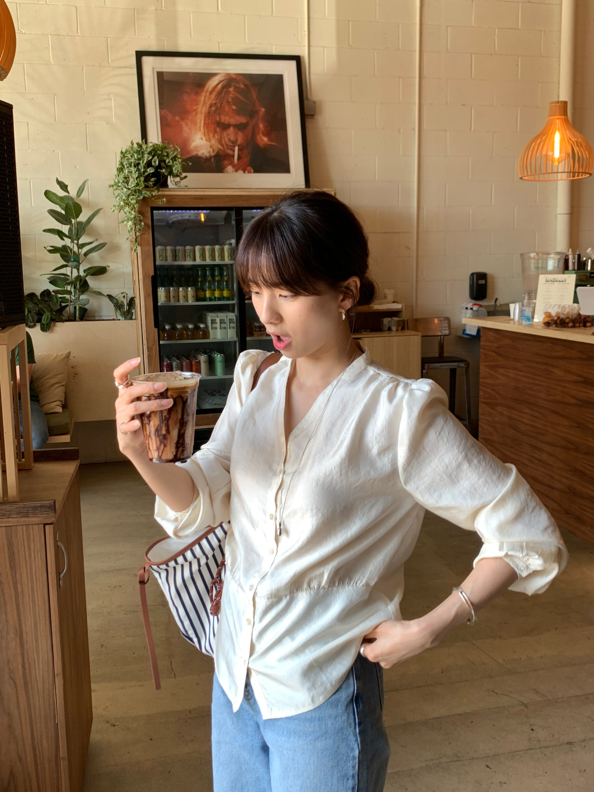 ブラウス モデル画像-S4L34