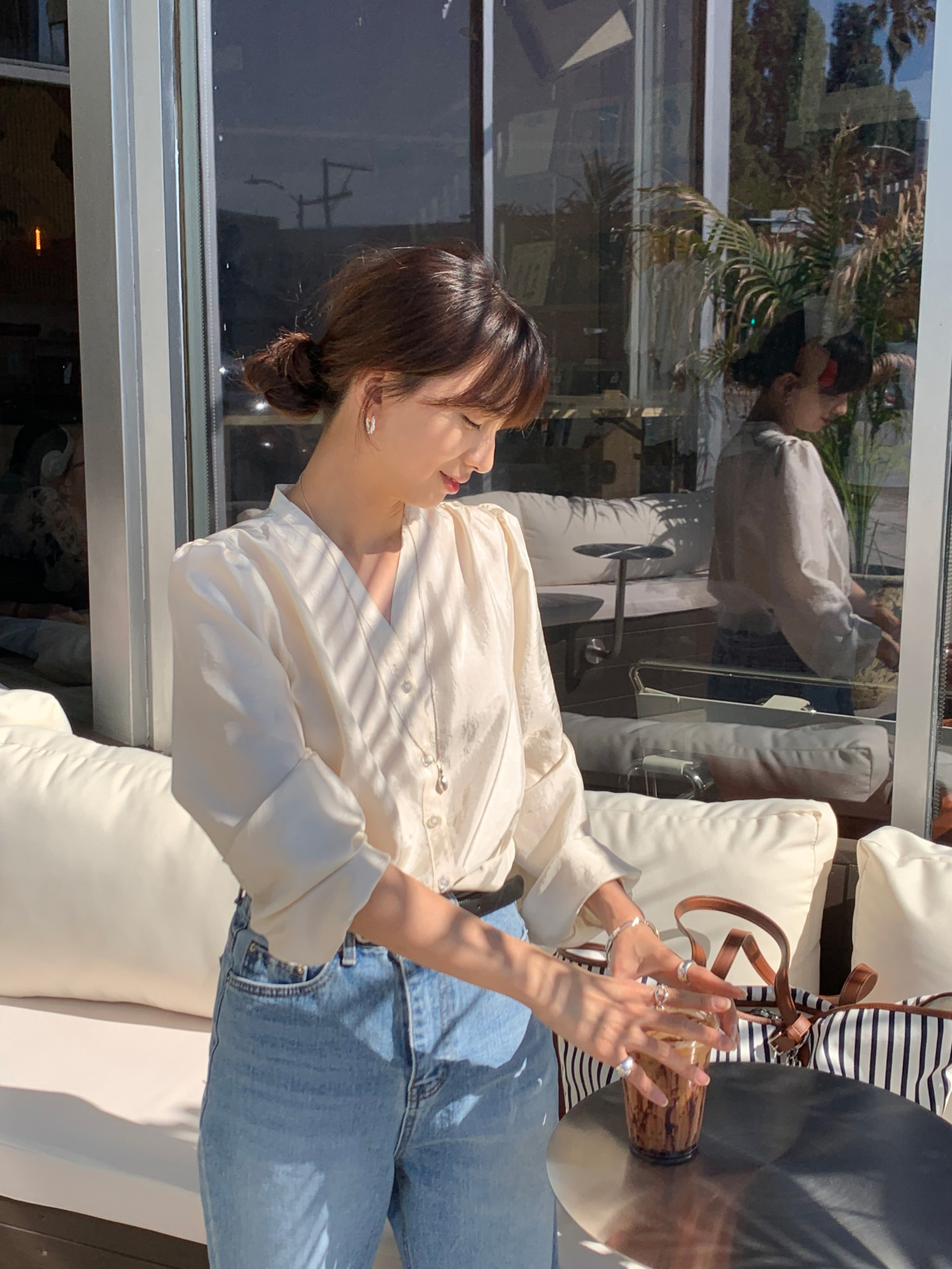 ブラウス モデル画像-S4L46