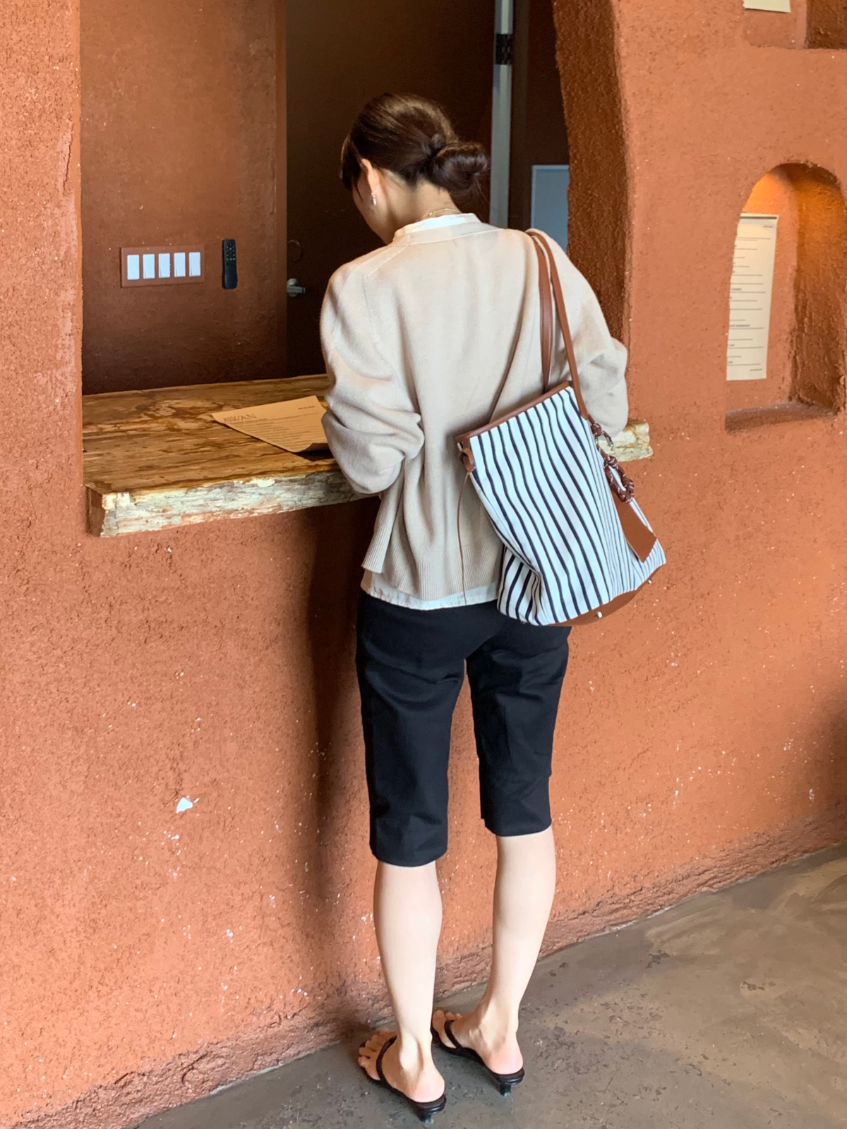 ブラウス モデル画像-S4L114