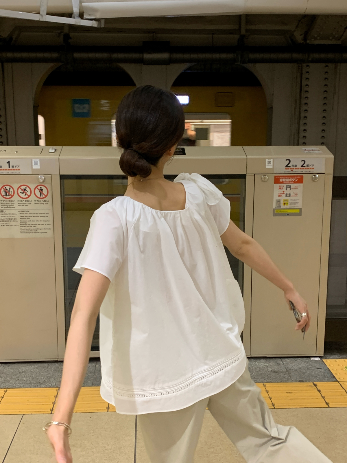 パンツ モデル画像-S4L55