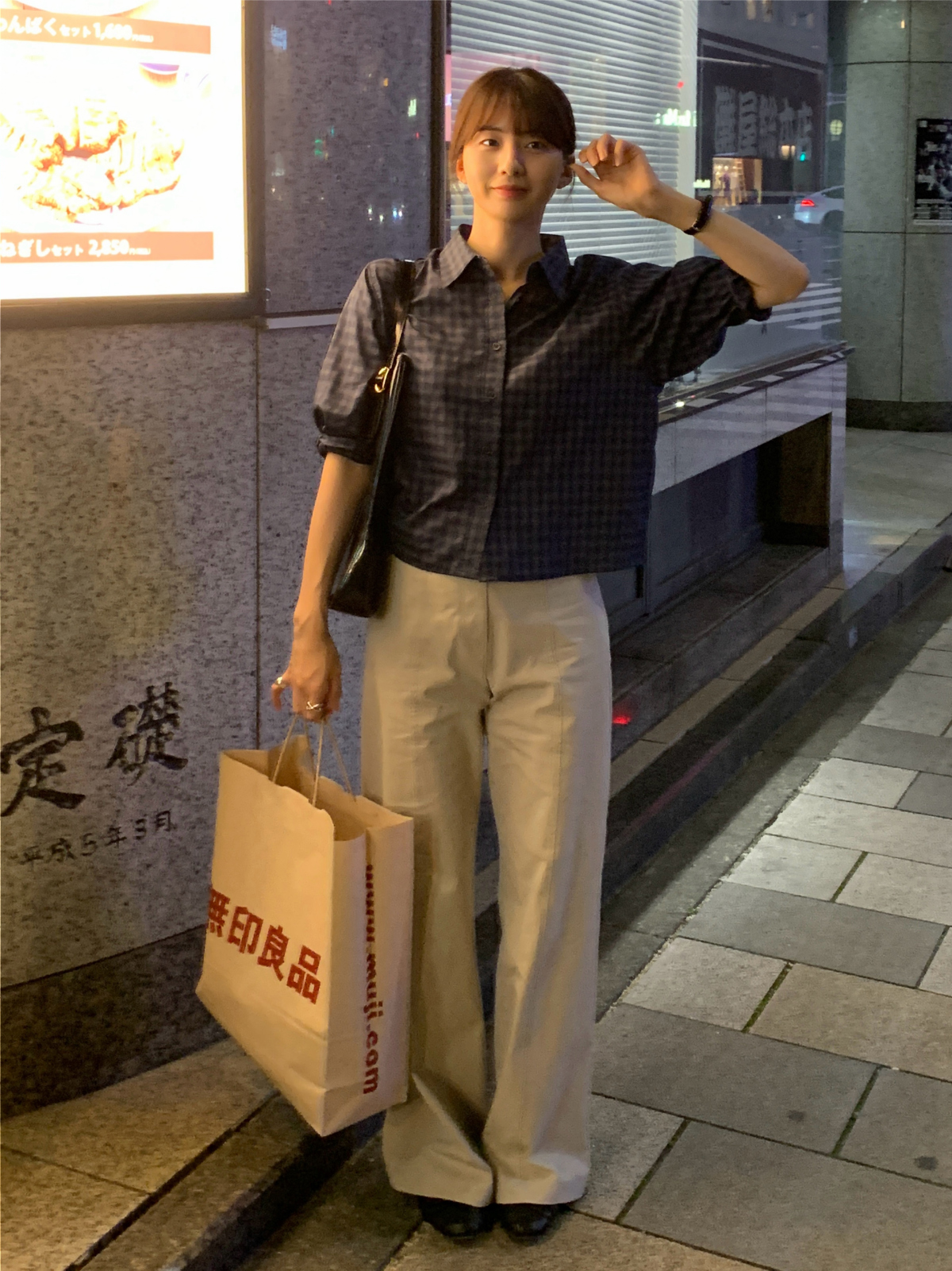 パンツ モデル画像-S6L3