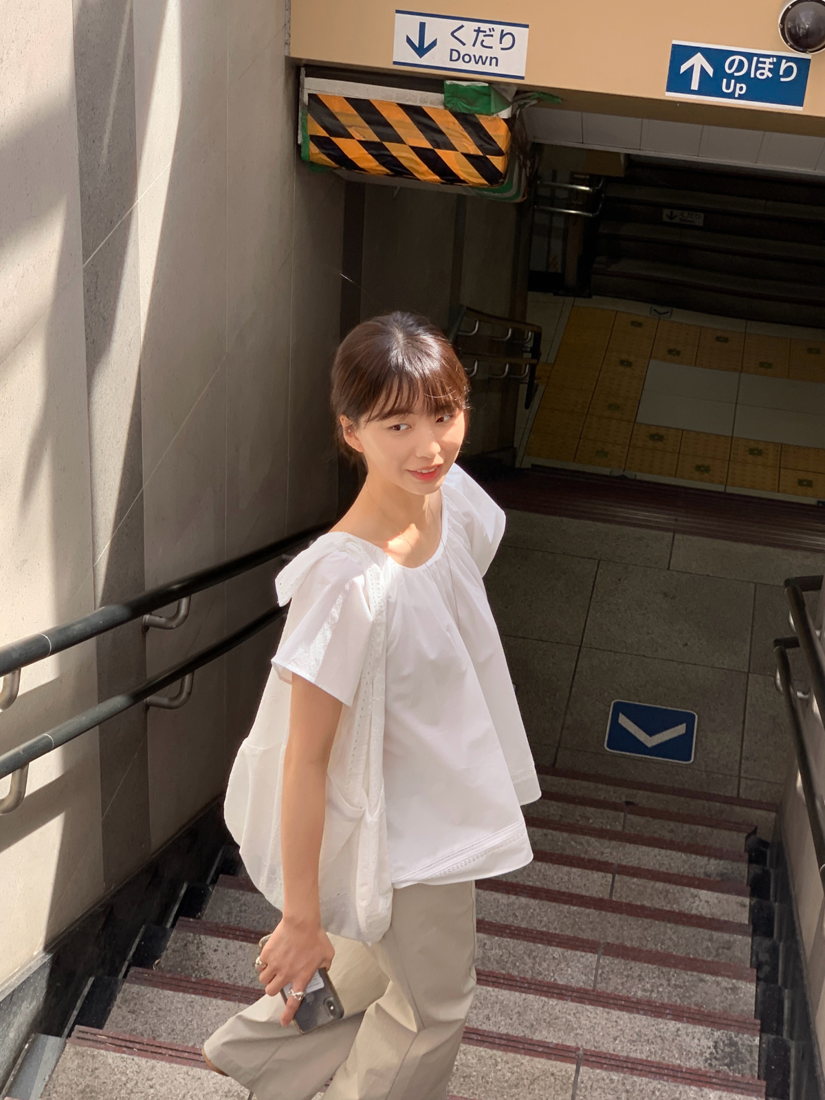 パンツ モデル画像-S4L54