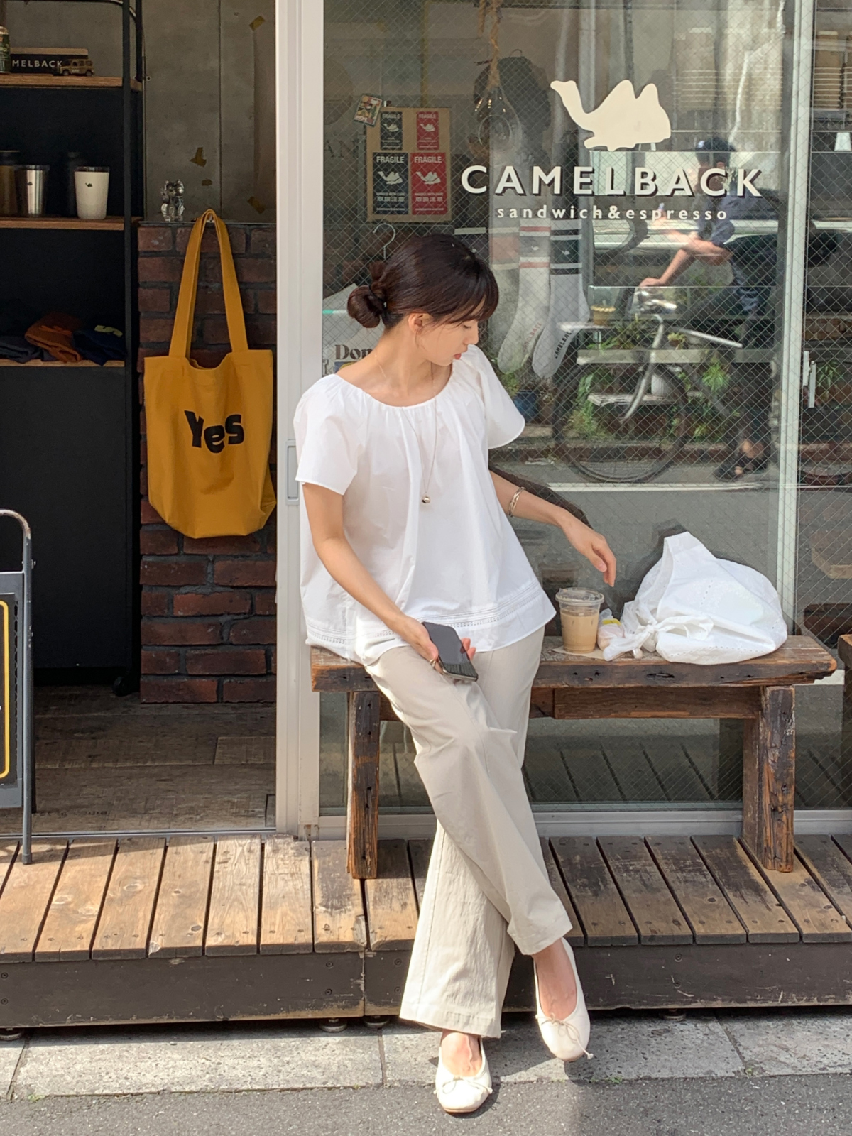 パンツ モデル画像-S4L34