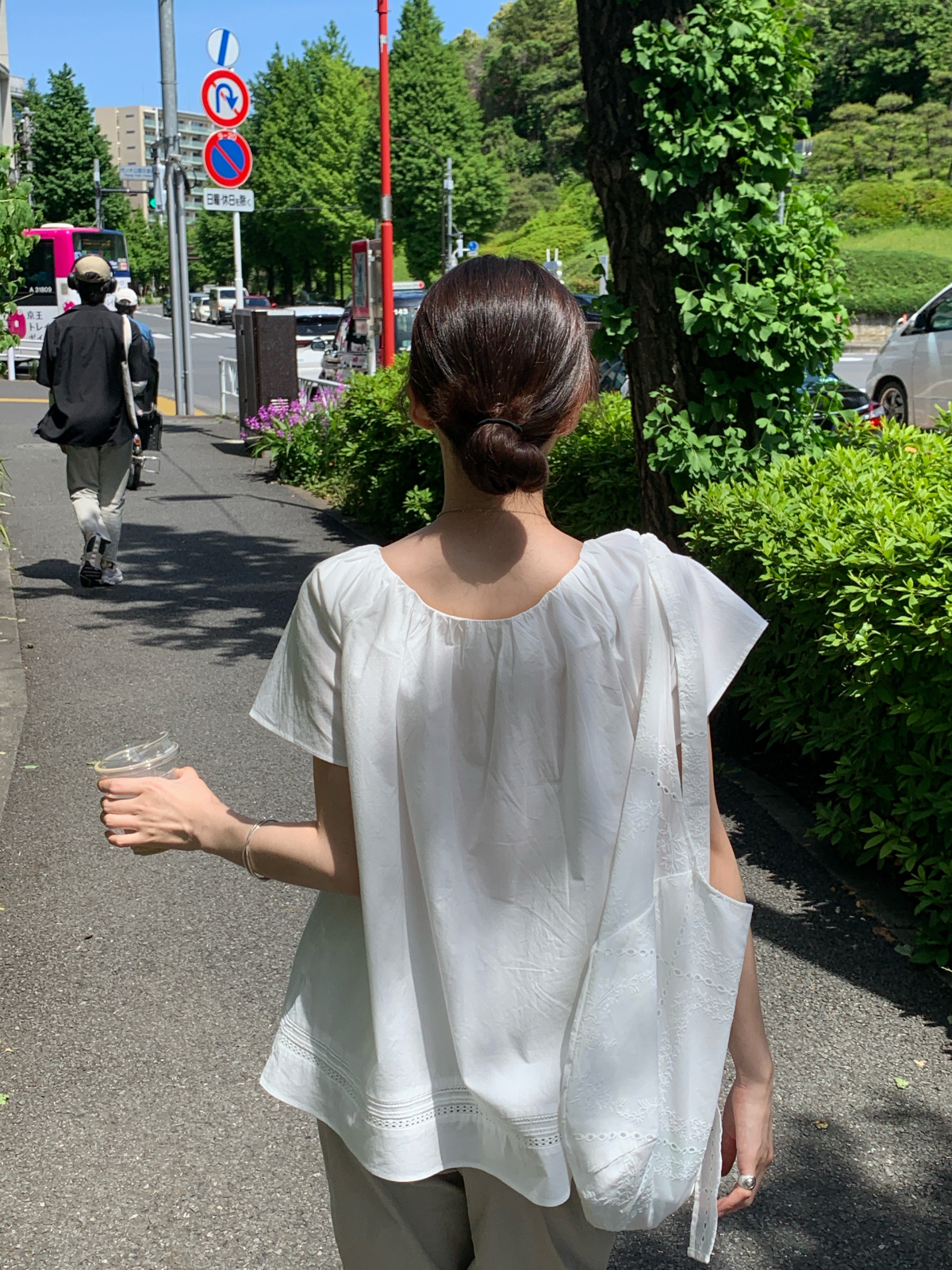 パンツ モデル画像-S4L41