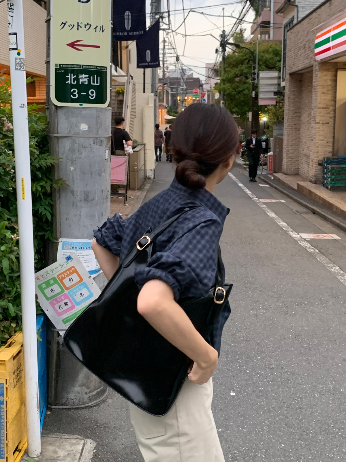 パンツ モデル画像-S6L5