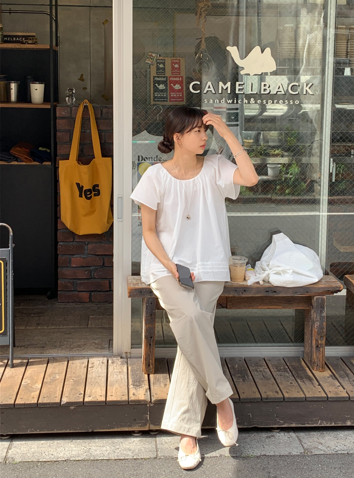 パンツ モデル画像-S4L33