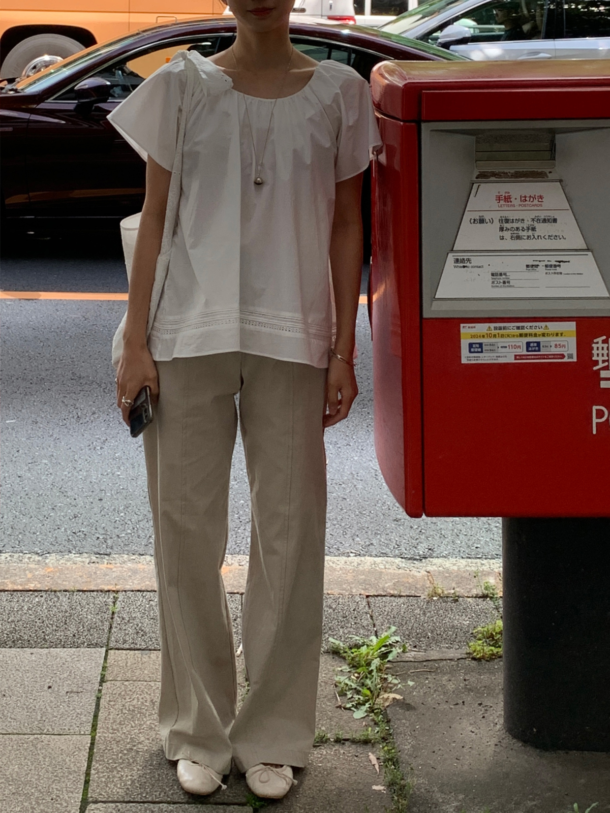 パンツ モデル画像-S4L7