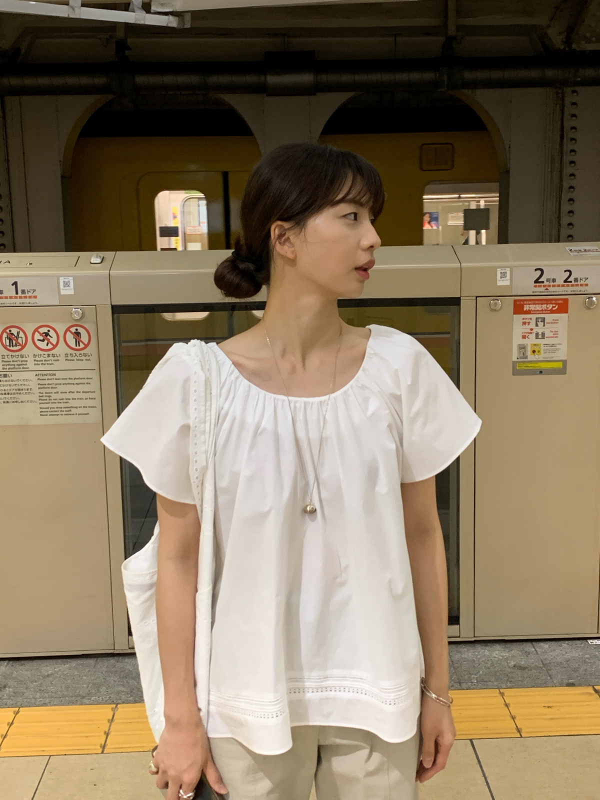 半袖Tシャツ モデル画像-S5L56