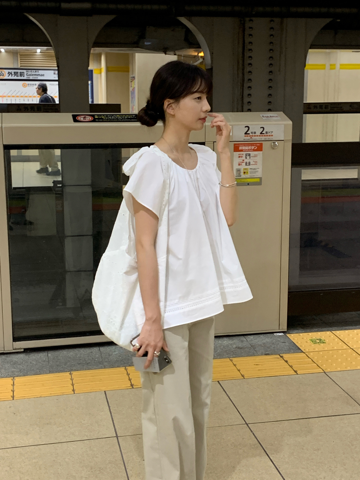 半袖Tシャツ モデル画像-S5L59