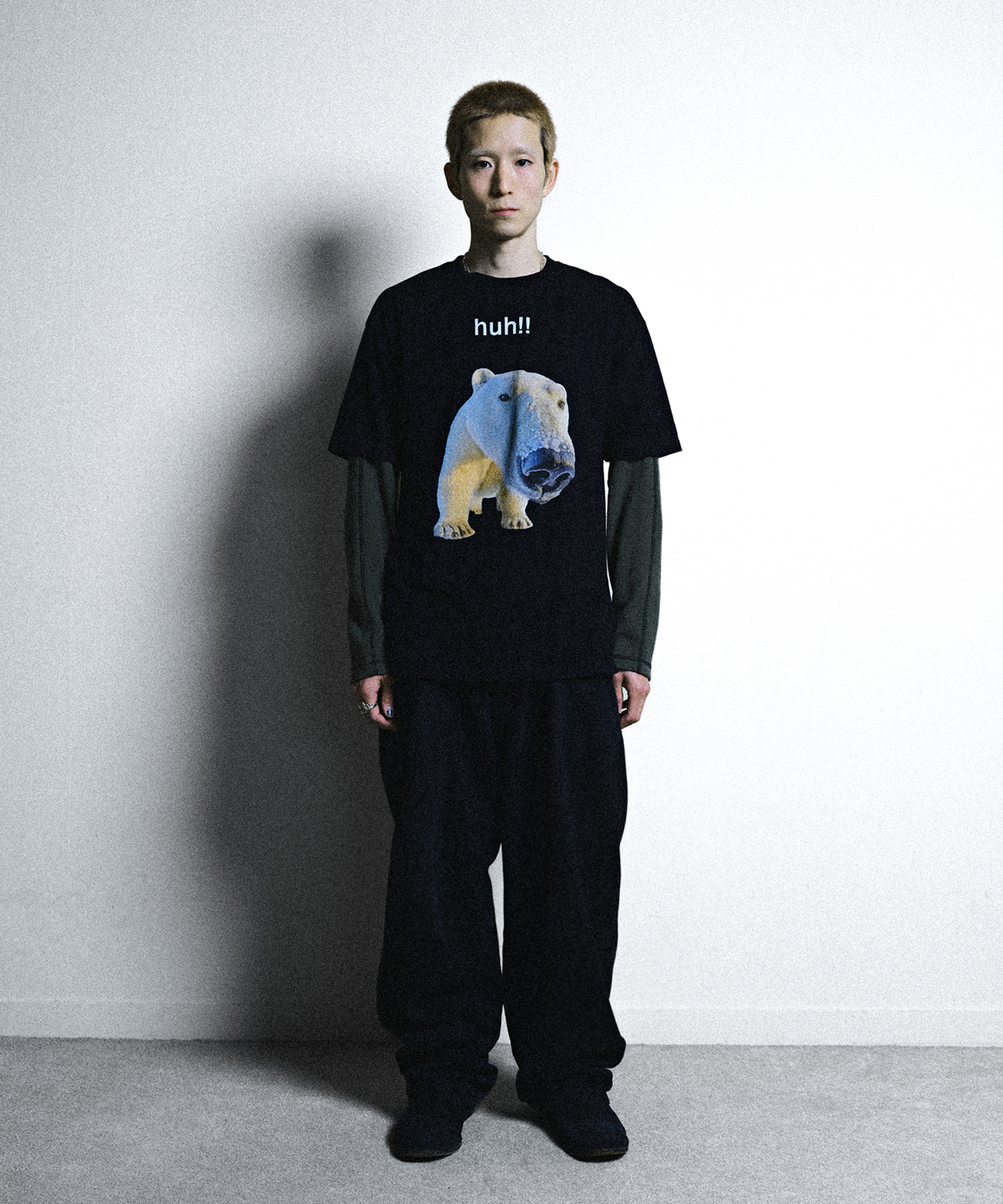 Tシャツ・カットソー Suade Huh Tee White / Black HUH!! TEE [BLACK] - Suade