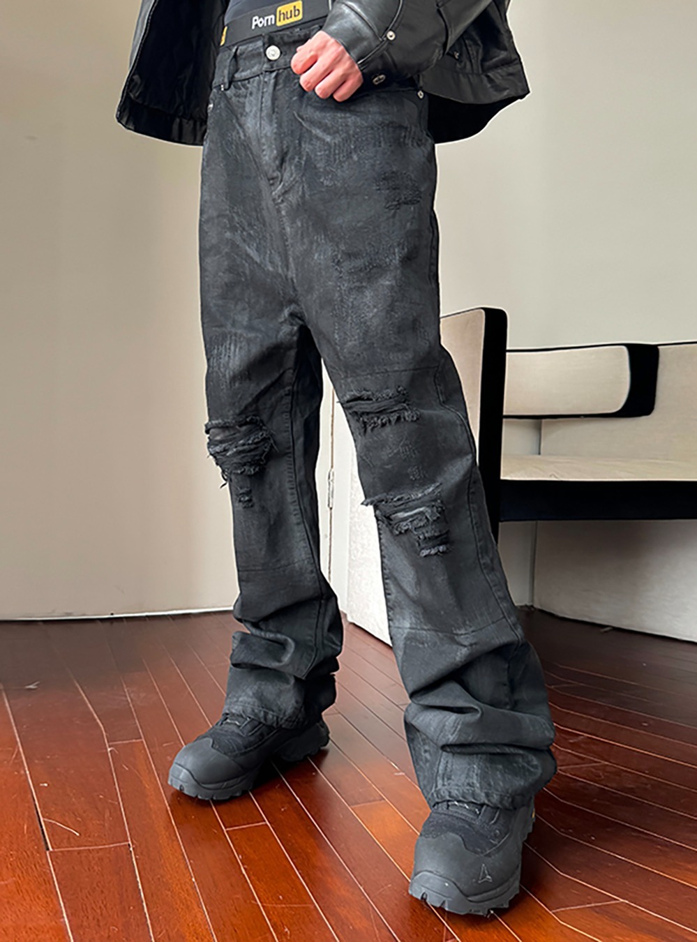 TRIANGLE PROJECT] Micro wax coated denim pants - BCAESAR