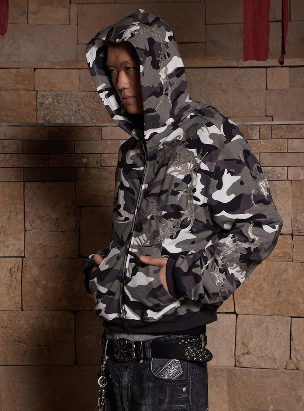 送料関税込 【DND4DES】 Acid Embroidered Boxy Hoodie DND4DES] Acid Embroidered Boxy Hoodie - BCAESAR