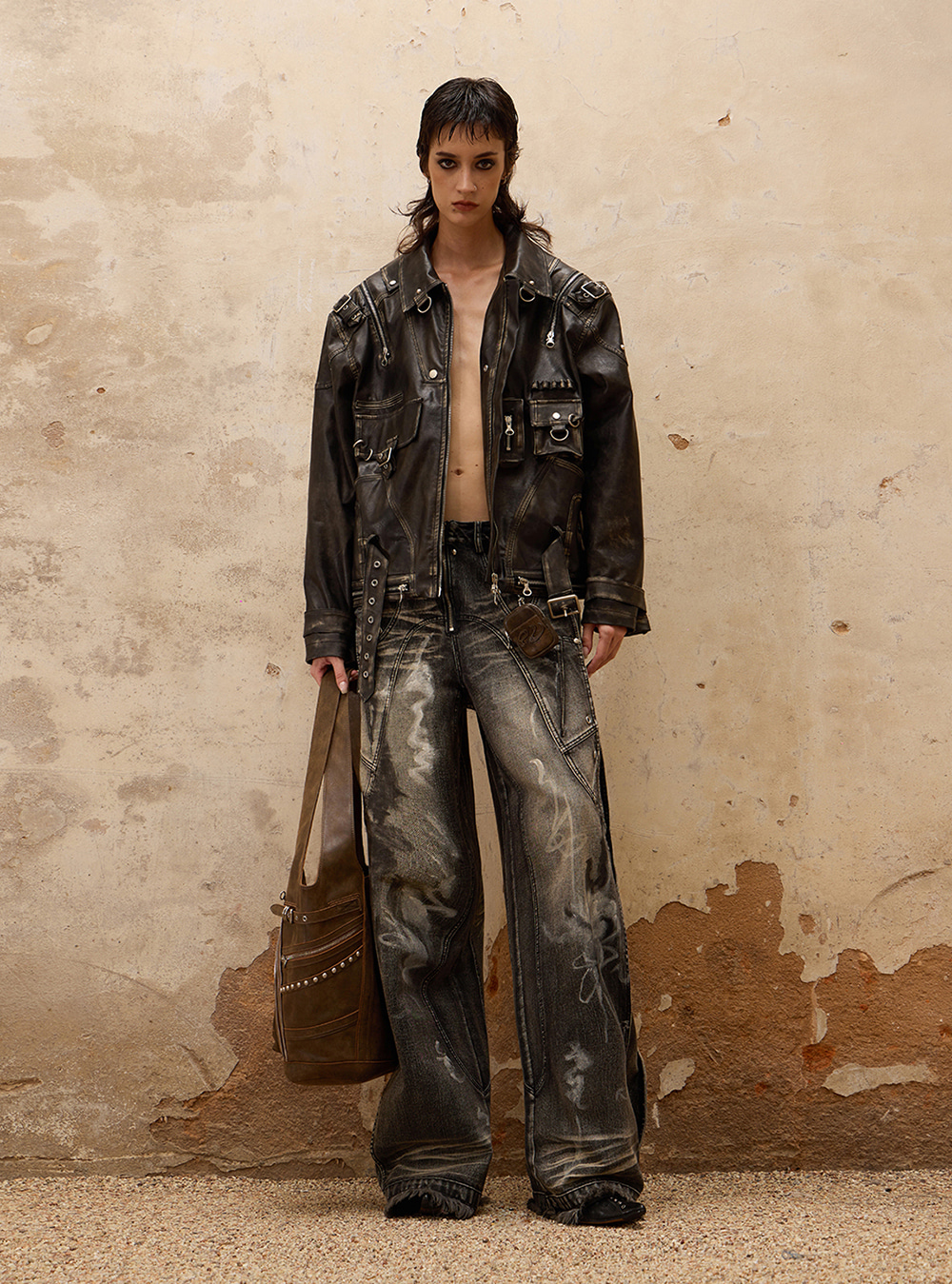 PERSONSOUL] Damage Washed Graffiti Jeans - BCAESAR