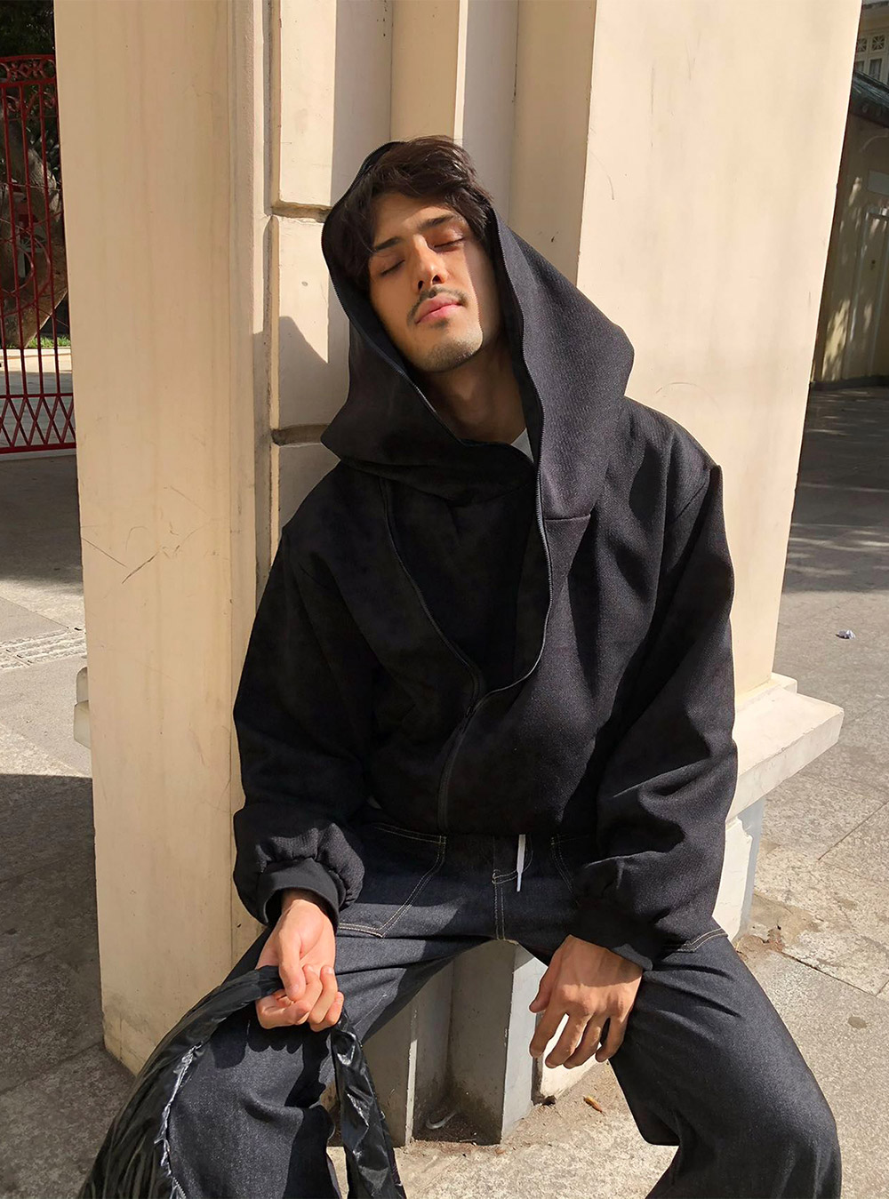 비엑세스 | Slight Vogue Asymmetrical Hooded Jacket