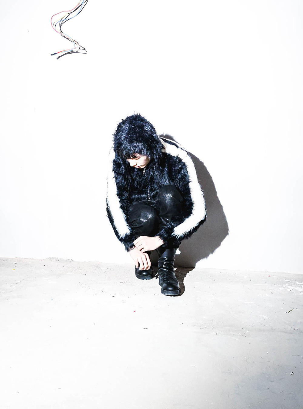 PCCVISION] Contrast Faux Fur Hoodie - BCAESAR