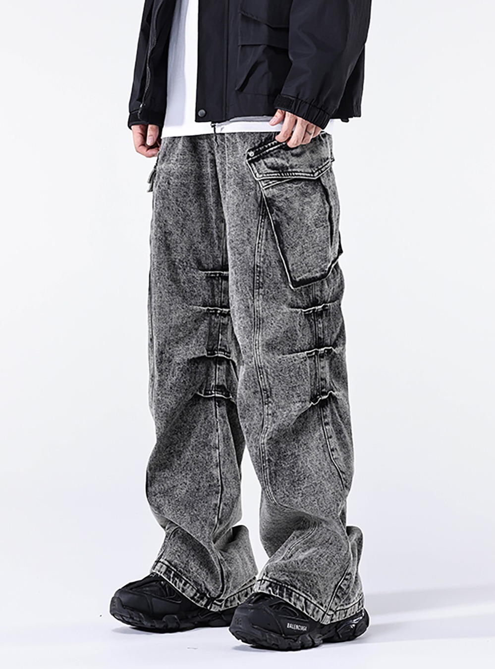[LUCE GARMENT] Retro-Washed and Distressed Pocket Pants