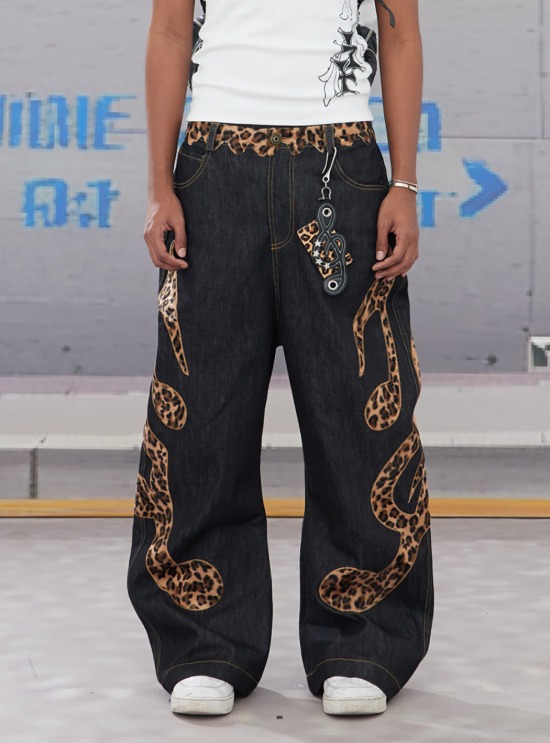 Hand-Painted Leopard Print Shorts - BCAESAR