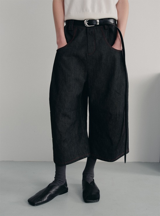 Distressed White Wide-Leg Denim Pants - BCAESAR