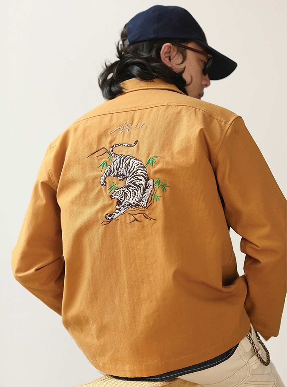 [MBBCAR] 타이거 자수 수베니아 트러커 재킷