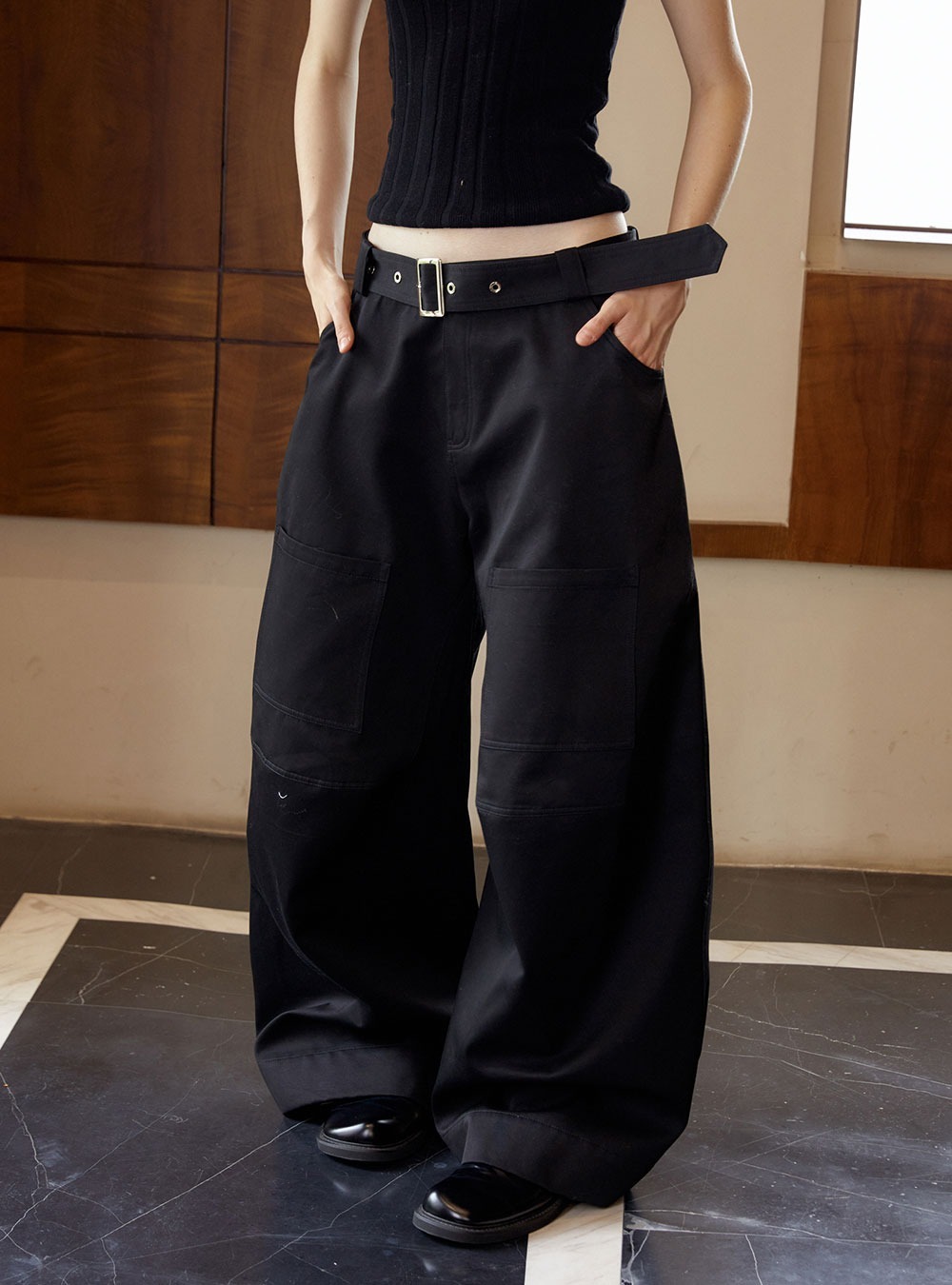 [ANTERIOR LOVED] Structured Belt Loose Silhouette Stipe Pants (2 colors)