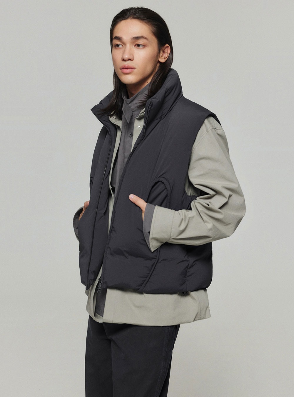[SIMPLE PROJECT] Pocket half turtleneck down vest jacket (2color)