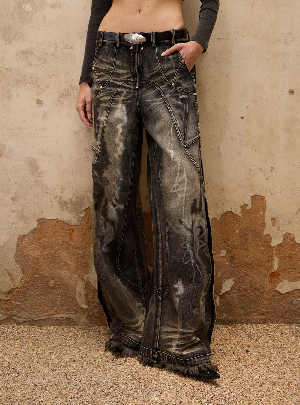 PERSONSOUL] Damage Washed Graffiti Jeans - BCAESAR