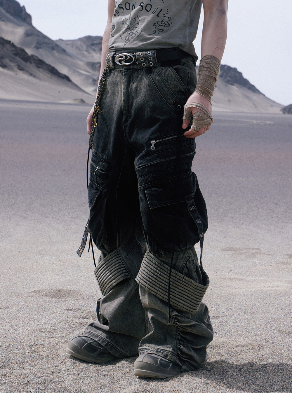PERSONSOUL] stretch gray black gradient wash cargo pants - BCAESAR
