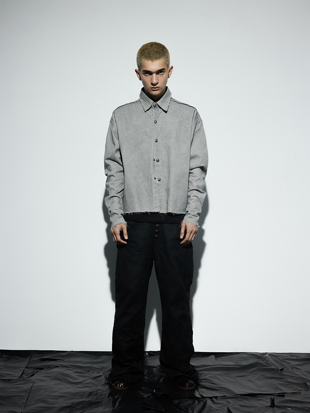 送料関税込 【NO E MOSEN】 printed long-sleeved shirt No E Mosen] printed long-sleeved shirt - BCAESAR