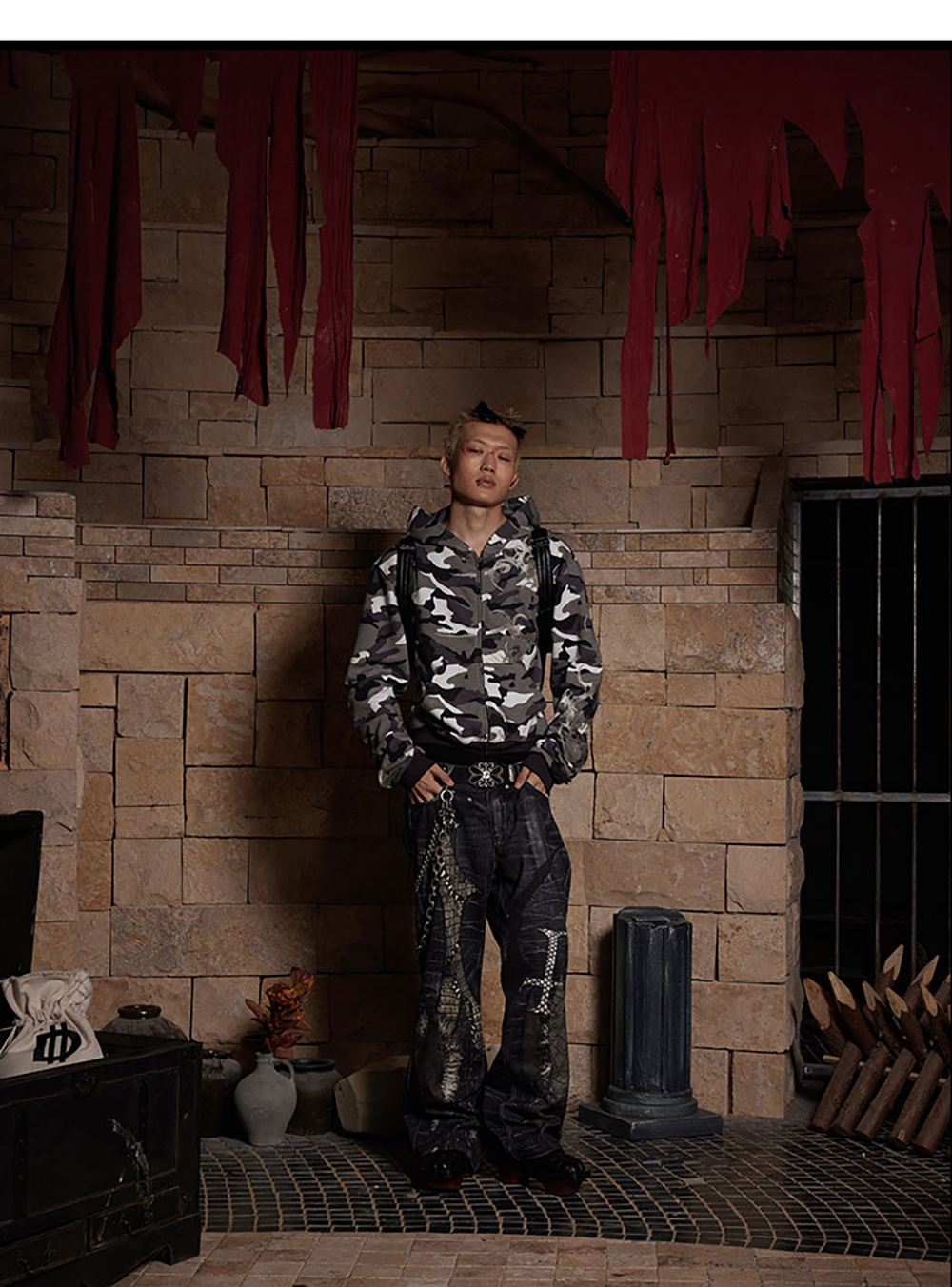 DND4DES] Acid Embroidered Boxy Hoodie - 비엑세스