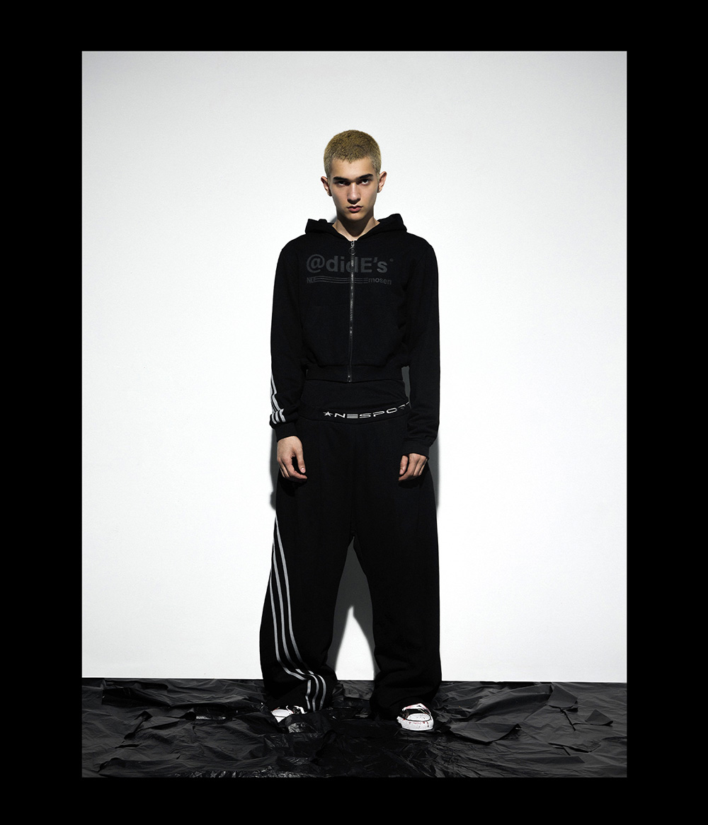 NO☆BU 95baa8bf25e86bc5a2e645e0827029